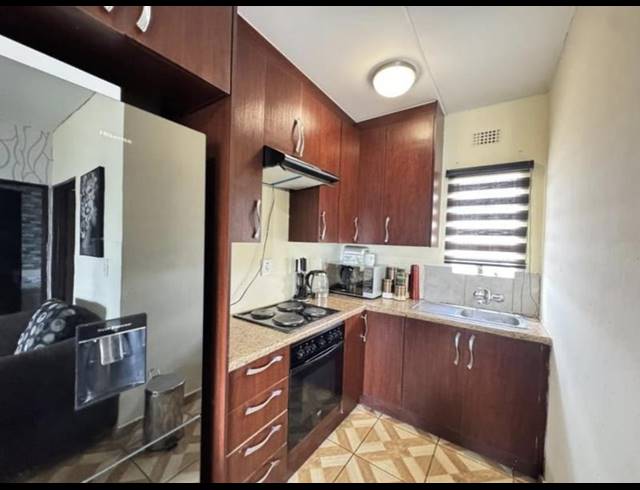 2 BEDROOM APARTMENT FOR SALE IN FLEURHOF